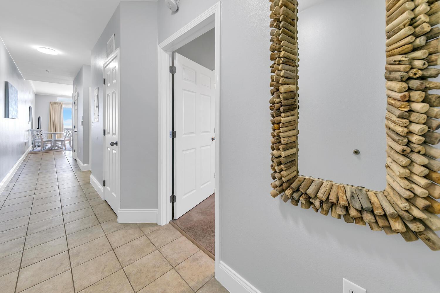 Apartment Laketown Wharf 2013