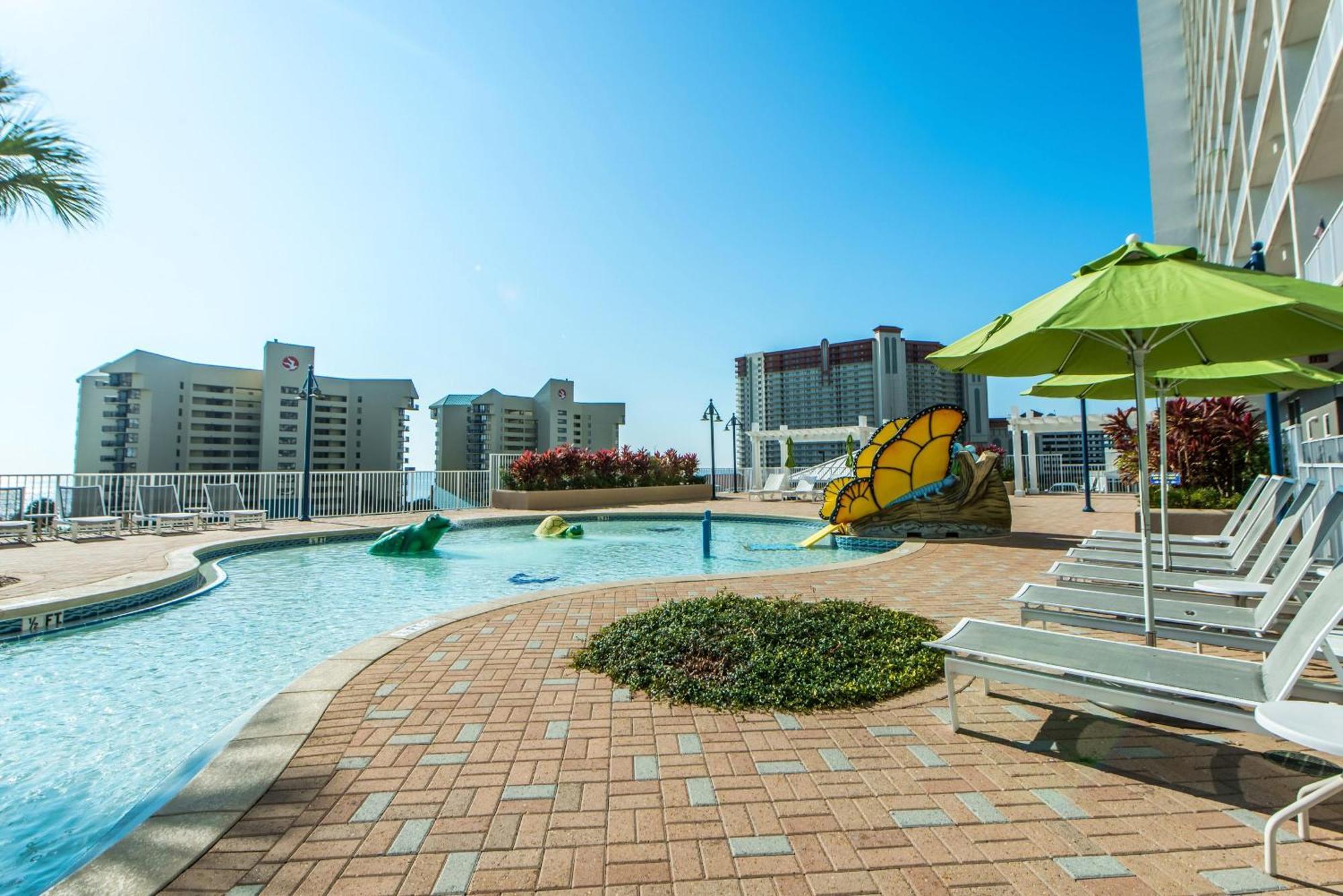Laketown Wharf 2013